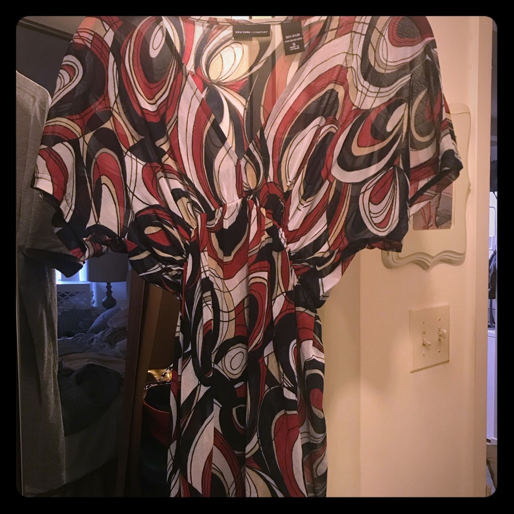 Beautiful New York and company blouse